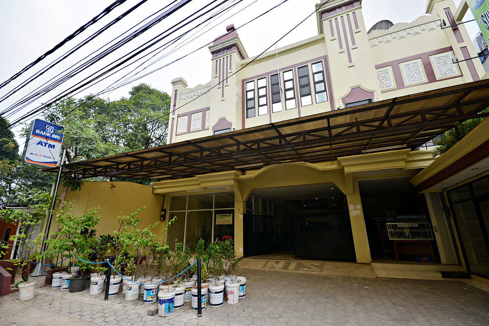 Zen Rooms Kuningan Syariah Jakarta Luaran gambar