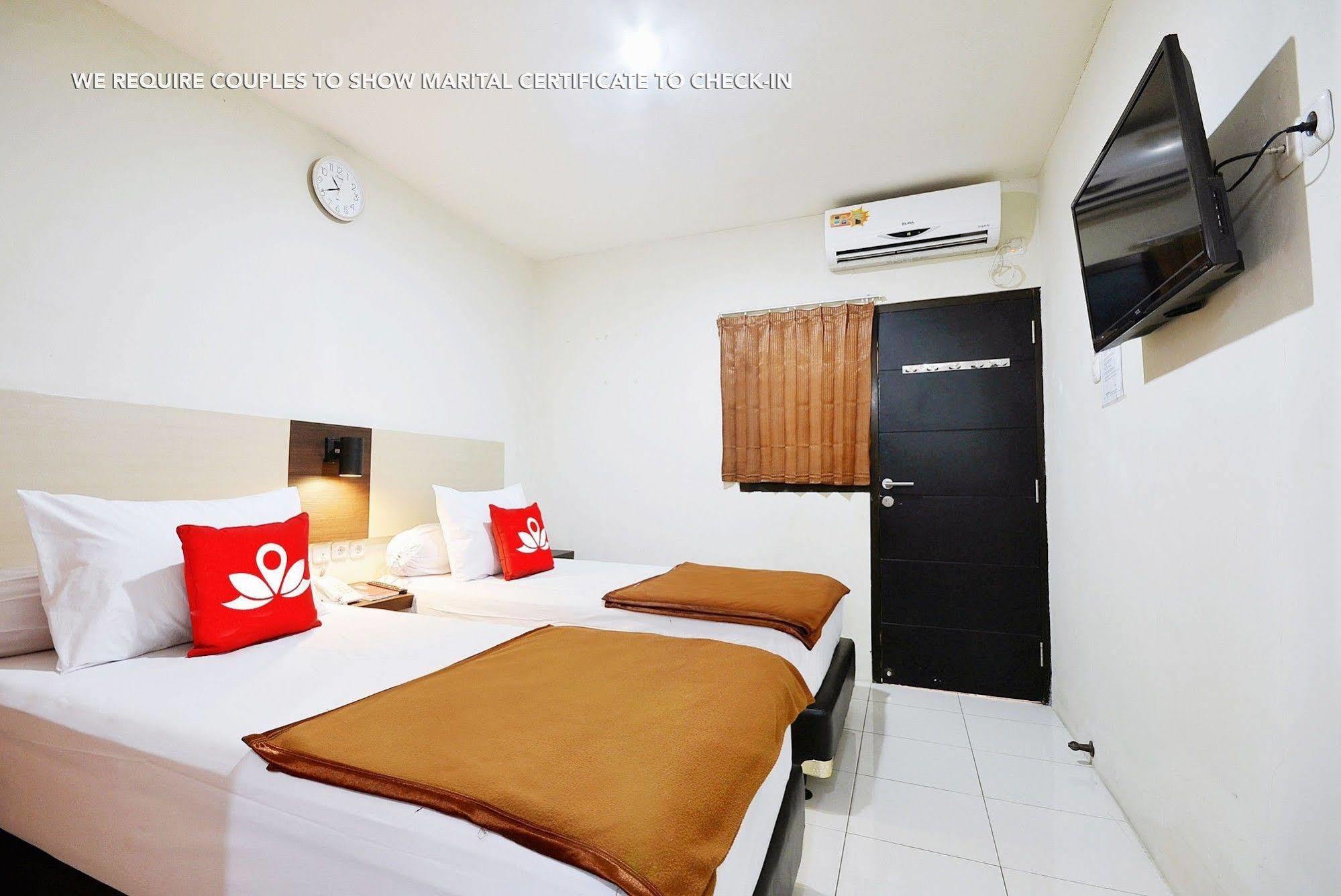 Zen Rooms Kuningan Syariah Jakarta Luaran gambar