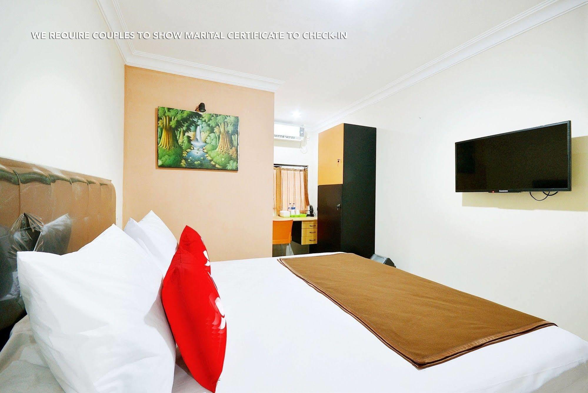 Zen Rooms Kuningan Syariah Jakarta Luaran gambar